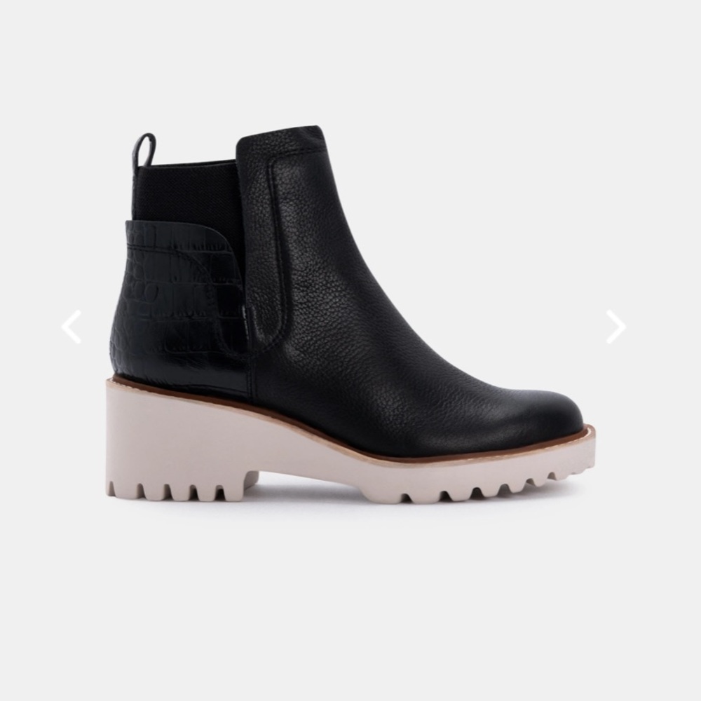 SOLD‼️ Dolce Vita Huey Black Booties Size 9